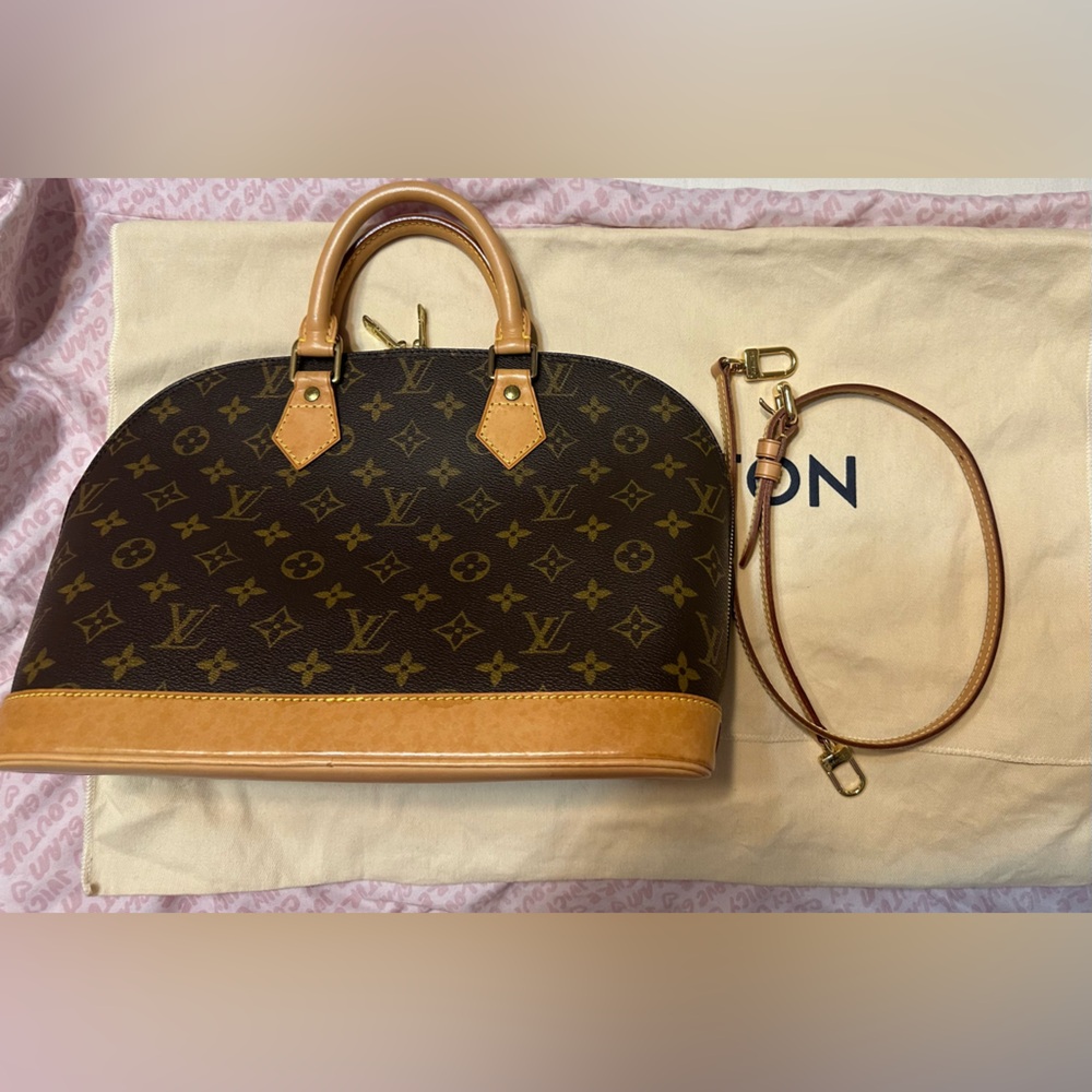 Authentic Louis Vuitton Monogram Alma PM ✨Vintage✨